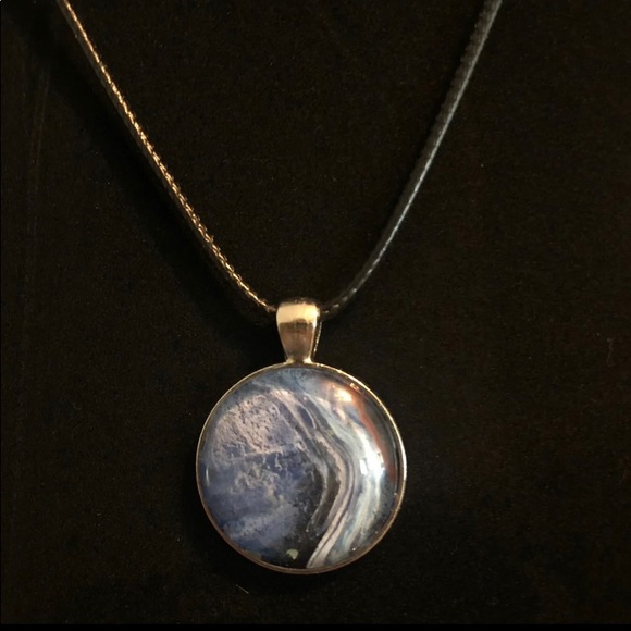 Handmade Boho Acrylic Skin Cabochon Pendant - Picture 3 of 4